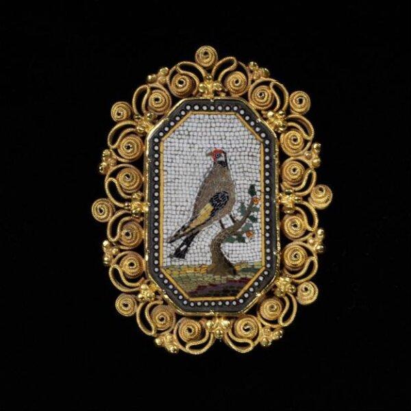 Brooch