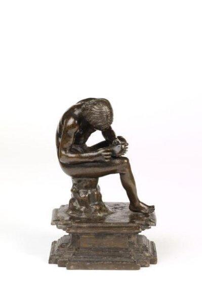 Statuette