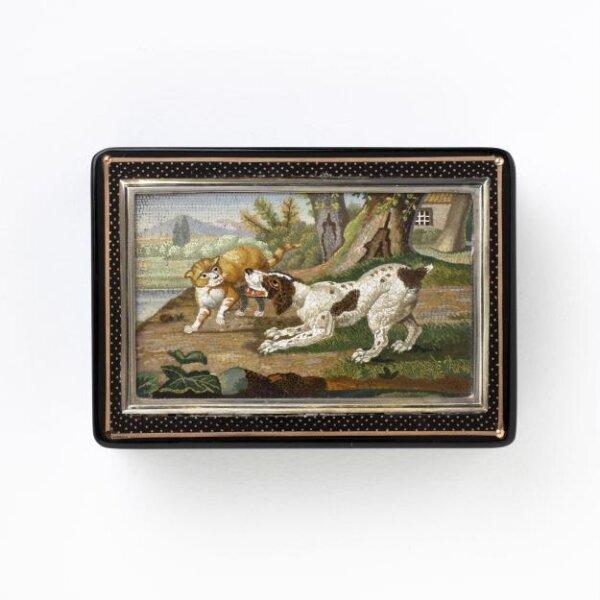 Snuffbox