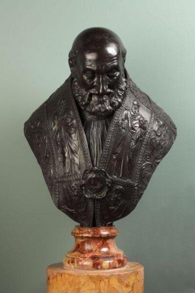 Bust