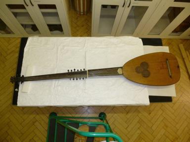 From Baines: String lengths 89, 159cm