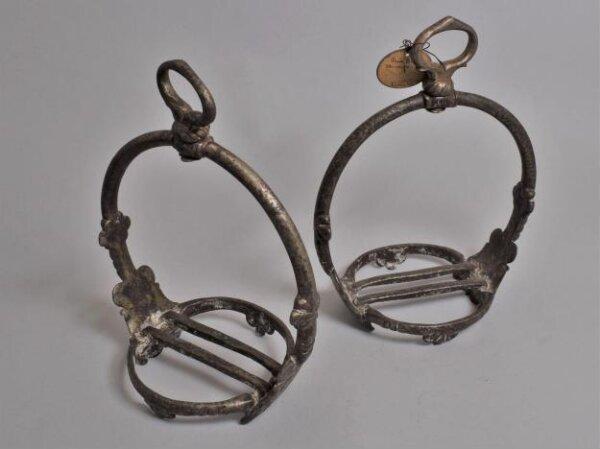 Pair of stirrups